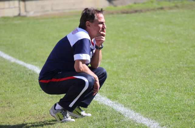 Confiado. El entrenador de Unión derrochó optimismo para el arranque del torneo y para poder cumplir los objetivos.