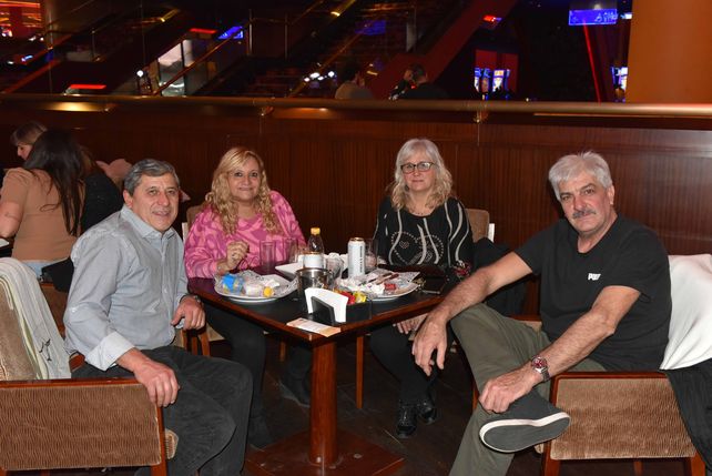 Daniel Campilongo, Marilyn Aguirre, Gabriela Carbone y Mariano Amante.  