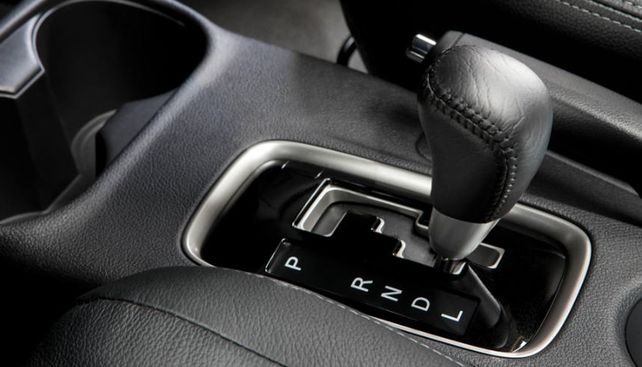 La caja automática puede sufrir daños por los malos hábitos de los conductores.