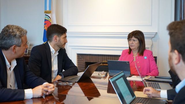 El gobernador Pullaro, la ministra Bullrich y el intendente Javkin acordaron un operativo de seguridad conjunto en Rosario. 