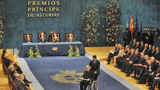 Quino recibió ovacionado el premio Príncipe de Asturias del rey Felipe VI