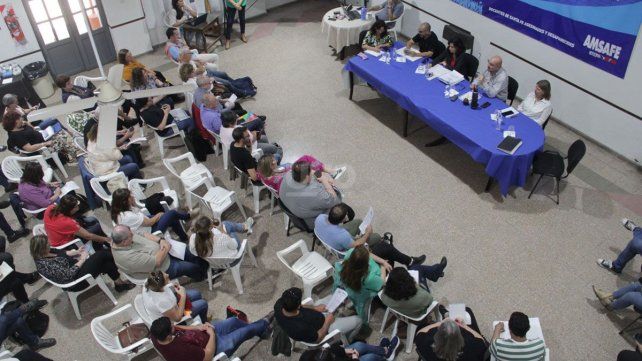 Asamblea docentes nucleados en Amsafé 