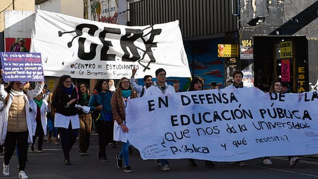 Protestas. Los docentes universitarios analizan medidas de fuerza.