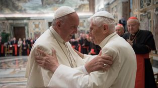 Curas villeros condenan campaña contra el Papa