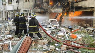 Impactantes imágenes de la terrible explosión del edificio en Rosario