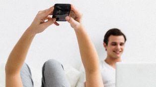 Cuatro de cada diez usuarios de internet iniciaron una relación a través de las redes sociales
