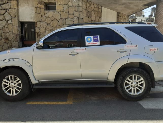Acusados de cuentos del tío se movían en camioneta melliza