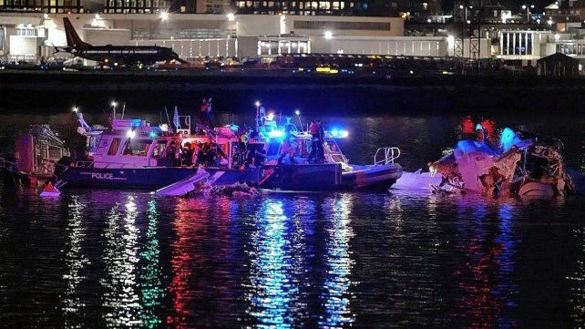 Era intensa la búsqueda de sobrevivientes en el río Potomac.&nbsp; &nbsp;