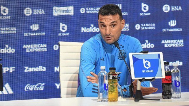 El DT del seleccionado argentino dirigido por Lionel Scaloni continuará este martes su preparación con miras al clásico con Uruguay el jueves en la Bombonera