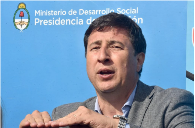 El ministro de Desarrollo Social
