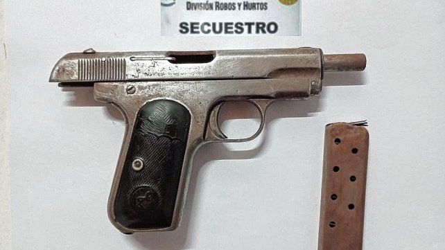 Tres detenidos por alquiler y venta de armas en Paraná