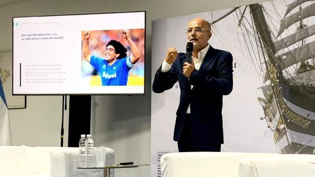 El Lazo Eterno: Daniel Arcucci cuenta la intimidad de Maradona en una charla en Hernández