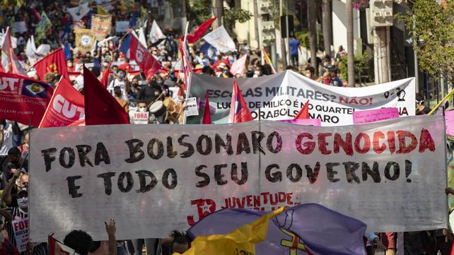 Las protestas contra Bolsonaro se registraron en 400 ciudades del país.