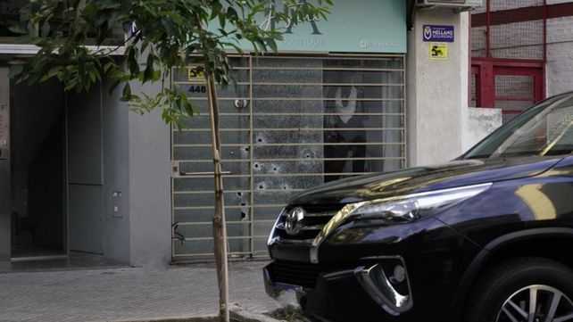 Terror por una feroz balacera contra un local de ropa en Cochabamba y 1º de Mayo