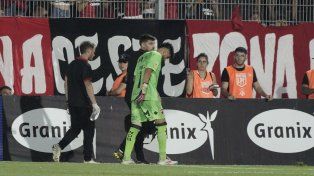 Lucas Hoyos se lesionó ante Independiente.