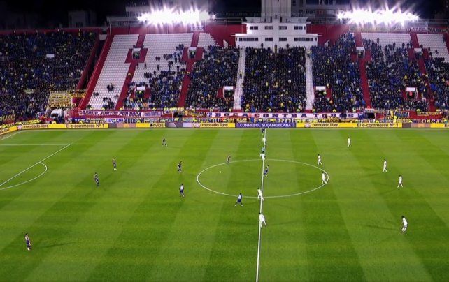 Boca sacó dos veces del medio.