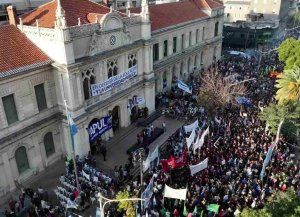 Santa Fe tendrá dos movilizaciones este jueves: marchan las universidades y organizaciones por la discapacidad