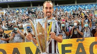 Vélez debe pagar 500.000 dólares para sumar a Diego Godín
