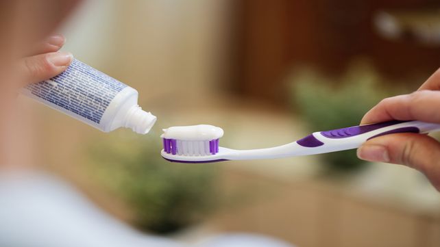 Anmat exigió el retiro inmediato de una pasta dental Colgate del mercado