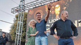 Lionel Scaloni fue homenajeado en Pujato, lugar donde nació.