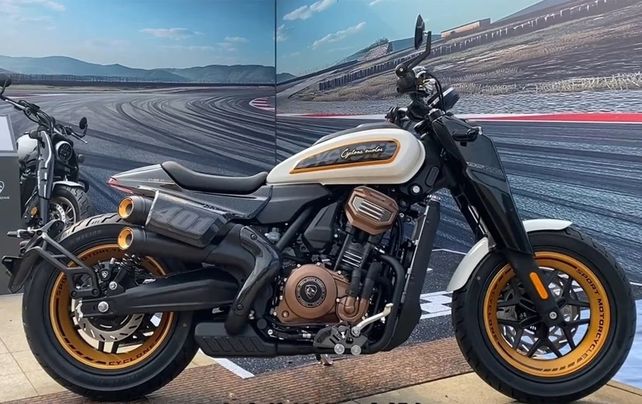 La Cyclone AQS 401 no es una custom más
