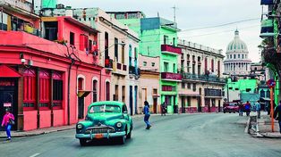 Cuba es un paraíso en el Caribe que ofrece extensos paisajes naturales y playas para disfrutar.
