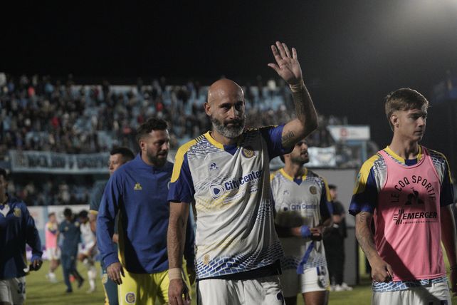 Carlos Quintana volverá a compartir desde el arranque la zaga central con Facundo Mallo.