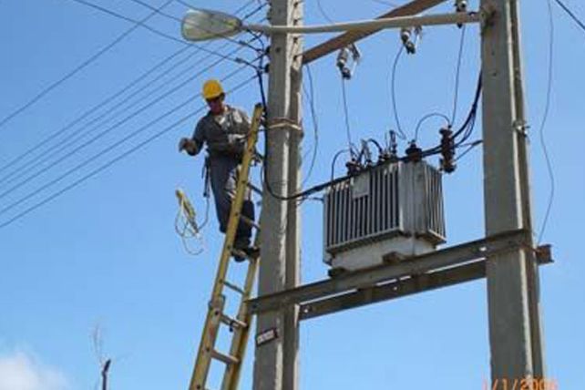 Con las obras la EPE está mejorando el servicio en el centro y la Costa