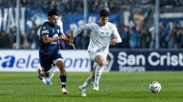 Belgrano e Independiente Rivadavia se enfrentan con la mira puesta en la cima