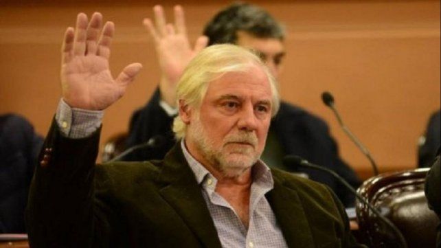 El Tribunal estipuló la inhabilitación de por vida para ejercer cargos públicos y la entrega de dos propiedades. Además deberá un monto superior a los 3 millones de pesos.