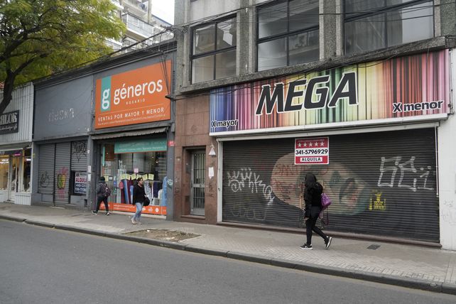 Calle San Luis: el centro comercial que salió ileso de la pandemia tiene un récord de locales vacíos