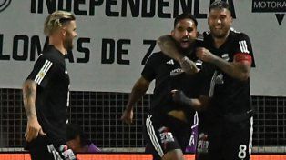 El ex-Patronato Jonathan Herrera le dio la victoria al Deportivo Riestra.