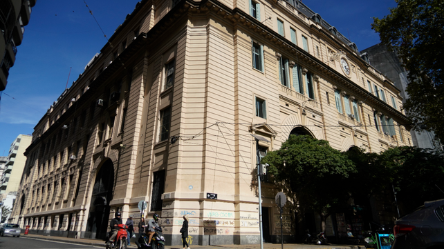 Avanza la investigación penal por contrabando contra tres empleados de la sede central del Correo Argentino de Rosario.