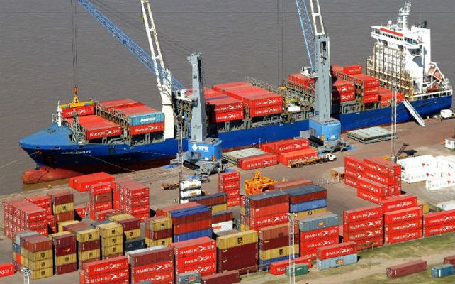 El puerto de Rosario es parte de la visita de el grupo de empresarios cordobeses