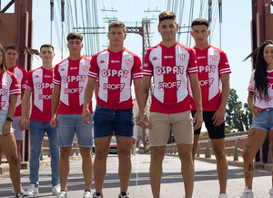 Unión presentó en sociedad su nueva camiseta