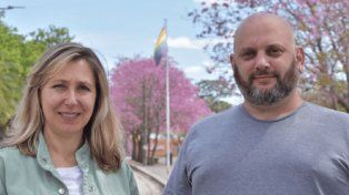La candidata a presidenta del Frente de Izquierda Unidad, Myriam Bregman junto a Octavio Crivaro