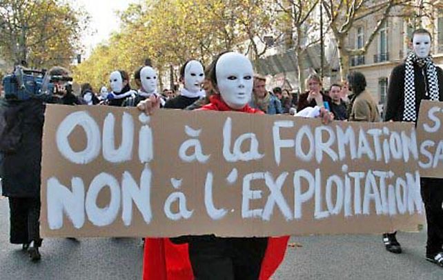 Protesta. Marcha de becarios en la Place du Luxembourg.