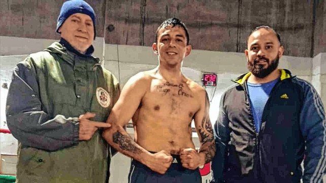 El Torero Retamoso junto a sus entrenadores