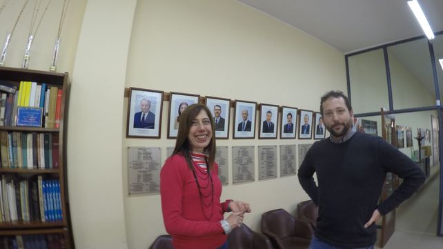 Los representantes de las instituciones satisfechos con la convocatoria. 