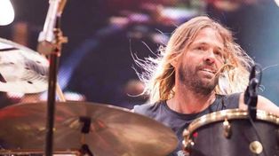 Taylor Hawkins, quien durante 25 años fue el baterista de Foo Fighters y era el mejor amigo de su líder, Dave Grohl, falleció en Bogotá, Colombia.