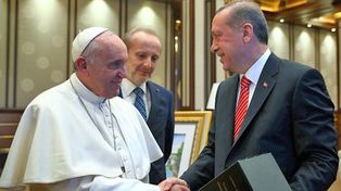 El Papa Francisco condenó la “violencia brutal” del grupo Estado Islámico