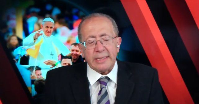 Un periodista de CNN no pudo evitar la emoción y el llanto ante la muerte del Papa