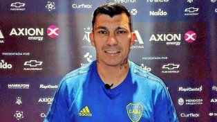 Gary Medel se quedó con las ganas de debutar en Boca.