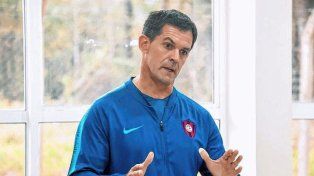 El concordiense Víctor Bernay dejó de ser entrenador de Nacional de Paraguay.