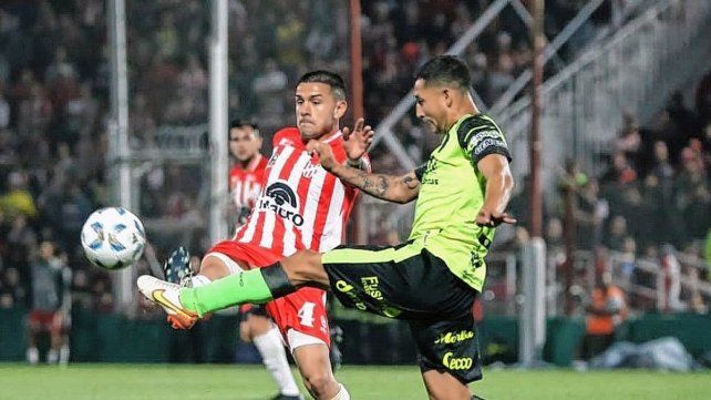 Instituto igualó 0-0 con Barracas Central y Colón sigue en zona de playoffs.