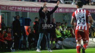 A Kily González lo echó la gente en Unión, porque hace tres meses era el Dios de Santa Fe