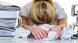 Revelan que trabajar muchas horas eleva el riesgo de embolia