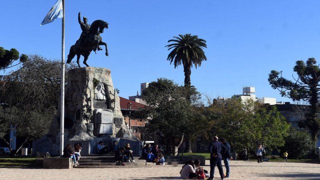 Se realizará una asamblea ciudadana por la plaza San Martín