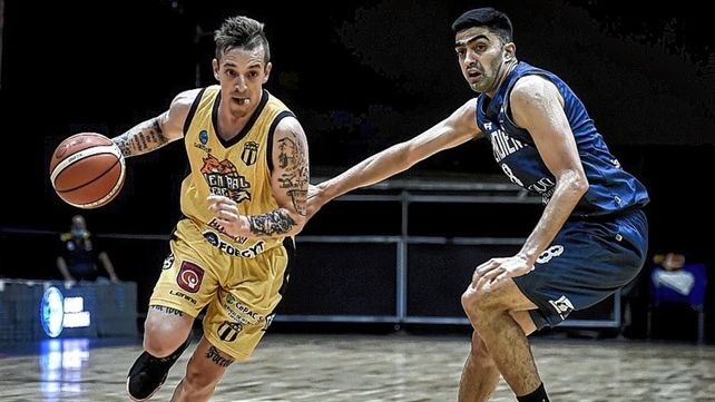 El base Joaquín Baeza llega a Colón proveniente de Central de Ceres.