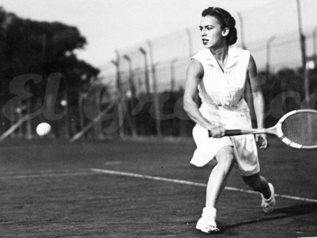 La inolvidable Mary Terán de Weiss. Llegó a cuartos de final en Roland Garros en 1948 y 1952.